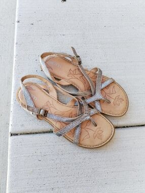 Born Metallic Sandals with Buckle summer shoes ,size 9m
